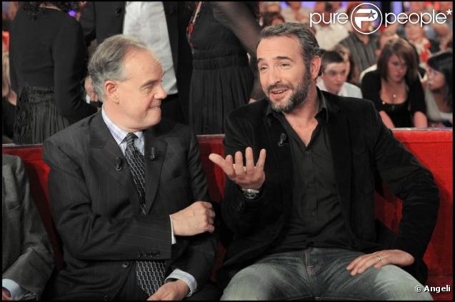 Frédéric Mitterrand et Jan Dujardin à l'enregistrement de Vivement Dimanche, le 7 octobre 2009 (diffusion le 11 octobre 2009)