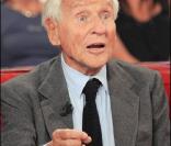 Jean d'Ormesson à l'enregistrement de Vivement Dimanche, le 7 octobre 2009 (diffusion le 11 octobre 2009)