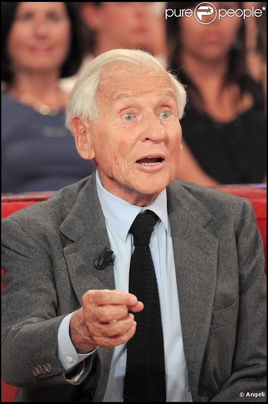 Jean d'Ormesson à l'enregistrement de Vivement Dimanche, le 7 octobre 2009 (diffusion le 11 octobre 2009)