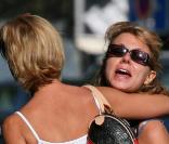 Cindy dans Paris avec sa copine Maria et son copain