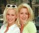 Stéphanie Ever et sa jumelle Christine Ever étaient vraiment hilarantes dans Premiers Baisers. Les deux blondinettes n'arrêtaient pas de parler en même temps. Ahlala ces jumelles...