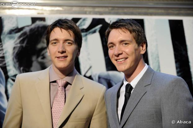 Olivier et James Phelps ne sont autre que les jumeaux Fred et George Weasley dans la saga Harry Potter. Une chose est sûre, ces deux rouquins ont toujours le mot pour rire. Avec eux, Harry a le droit à... une double dose d'humour !