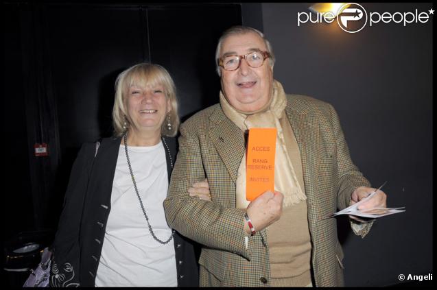 Henri Tisot et sa femme lors du show pour les quarante ans de carrière de Nicoletta à L'Alhambra à Paris le 15 octobre 2009