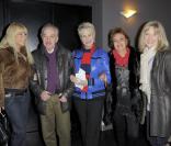 Lova Moor, Patrick Semama, Danièle Gilbert, PAscale Roberts et Marie-Christine Adam lors du show pour les quarante ans de carrière de Nicoletta à L'Alhambra à Paris le 15 octobre 2009