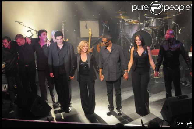 Nicoletta lors de son show pour ses quarante ans de carrière  à L'Alhambra à Paris le 15 octobre 2009