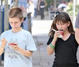Christian Slater et ses enfants Jaden et Eliana à Brentwood le 18 octobre 2009