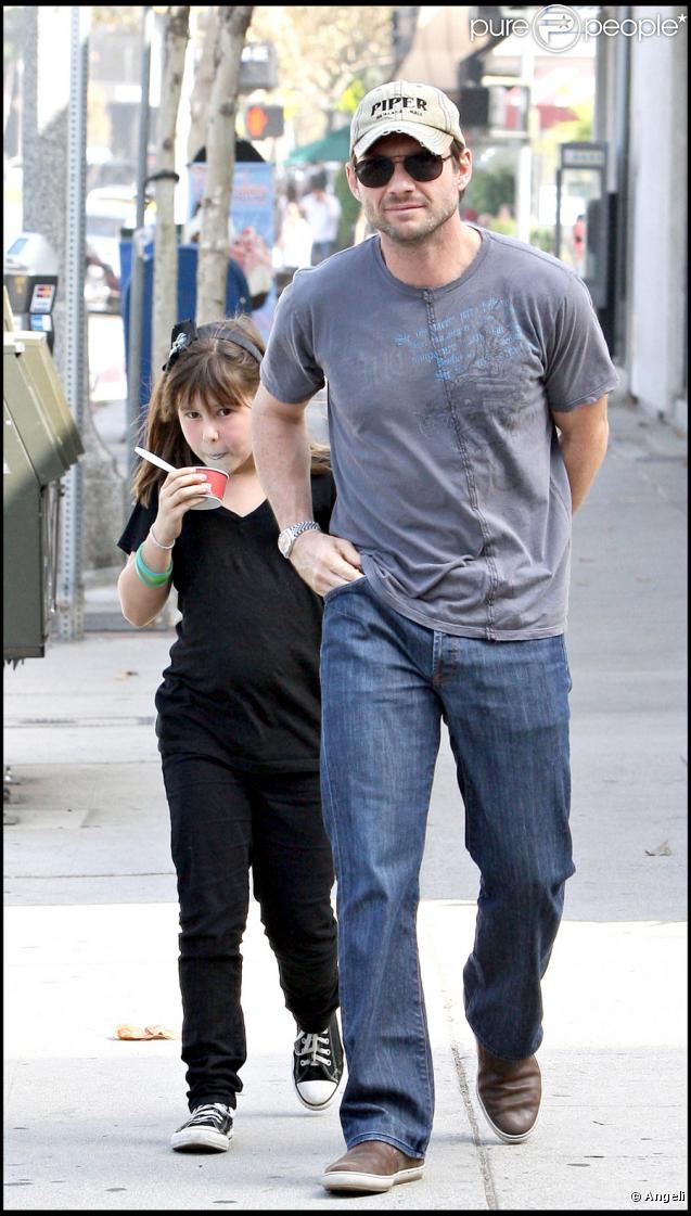 Christian Slater et ses enfants Jaden et Eliana à Brentwood le 18 octobre 2009