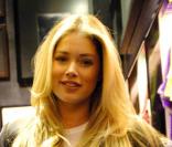 Doutzen Kroes au lancement d'une nouvelle boutique Victoria's Secret, à Chicago. 21/10/09