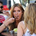 Quand Audrina Patridge dévore son repas, c'est Kristin Cavallari qui élimine... les kilos superflus !