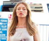 Rebecca Gayheart, très enceinte, sort de chez le psy à Century City le 23 octobre 2009