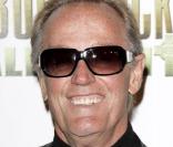 Peter Fonda, à l'occasion de l'avant-première des  Anges de Boston 2 , à l'ArcLight Theatre d'Hollywood, à Los Angeles, le 28 octobre 2009 !