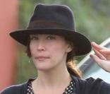 Liv Tyler est allée chercher son fils Milo à l'école le 27 octobre 2009