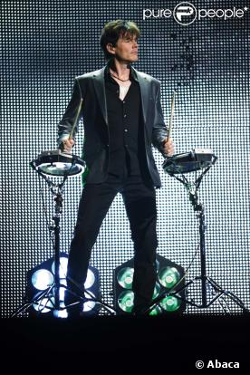A-Ha sur la scène du O2 World à Berlin, le 28 octobre 2009 !