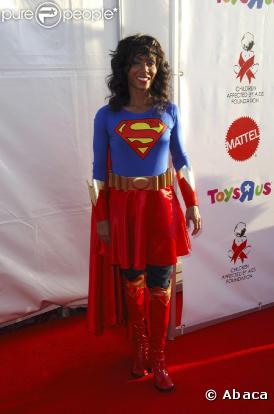 Jada Pinkett-Smith en Superman... ou plutôt Superwoman ! (2008)