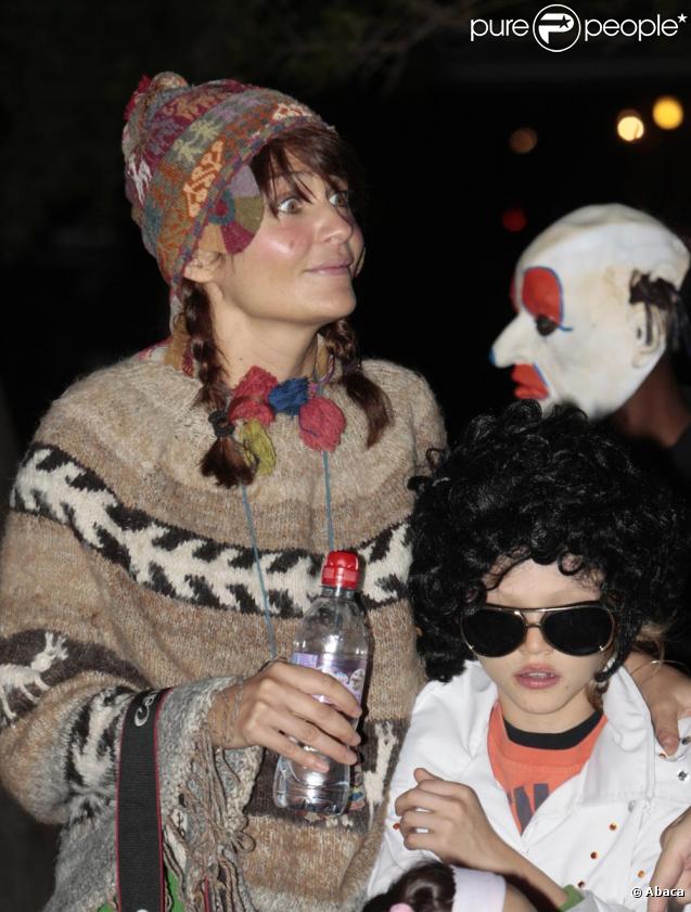 Helena Christensen et son fils (2008) 