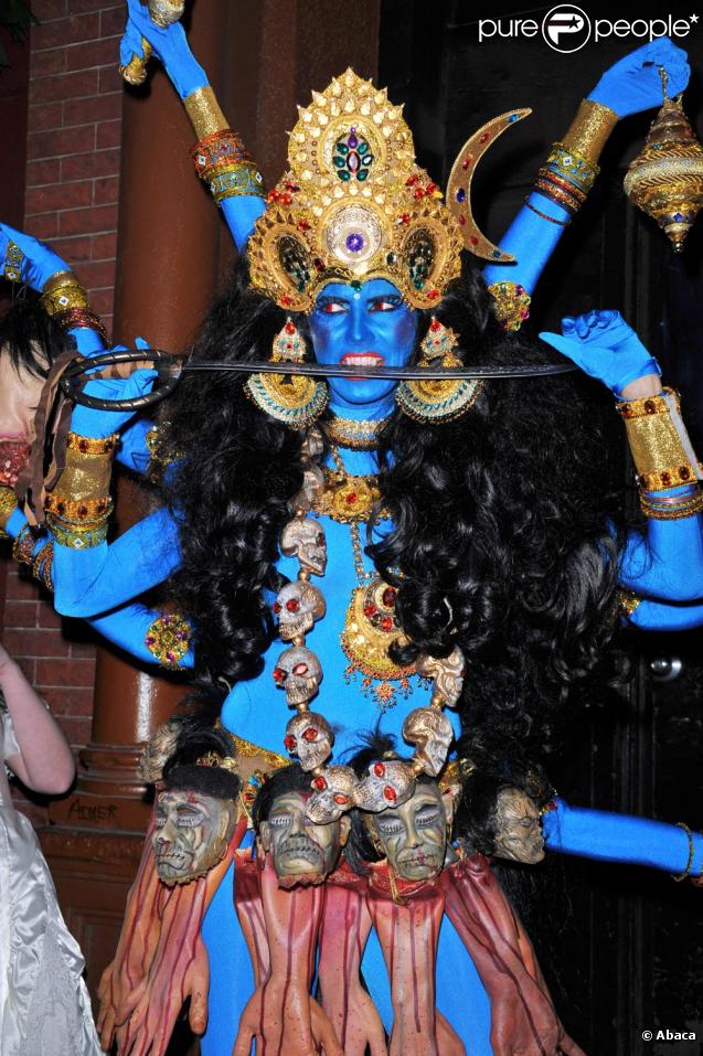 Heidi Klum est la plus sexy des Shiva ! 