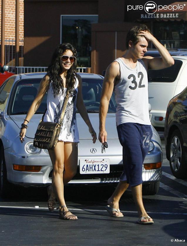Vanessa Hudgens et Zac Efron se retrouvent le 4 juillet 2009 