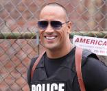 Dwayne Johnson, sur le tournage de  The Other Guys , la nouvelle comédie policière d'Adam McKay, qui se tourne à New York, le 23 octobre 2009 !