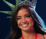 Miranda Kerr, égérie de Victoria's Secret, n' est pas qu' une amie...