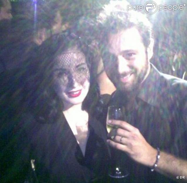 Dita von Teese et Adam Ikx à la soirée Vuitton, en octobre 2009. 