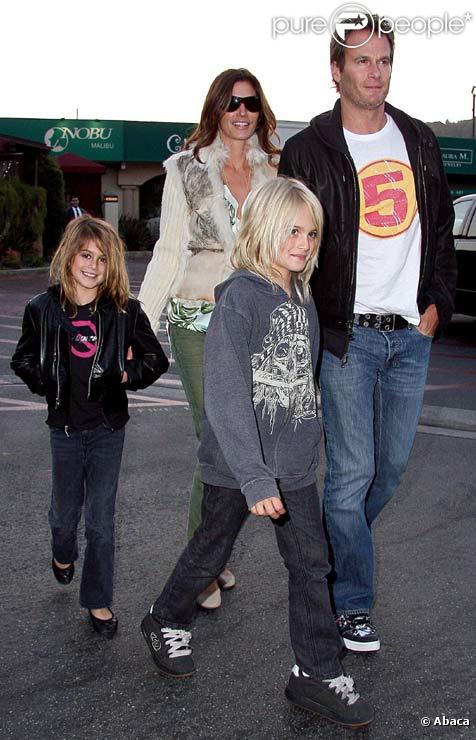 Cindy Crawford et Rande Gerber avec leurs enfants Presley et Kaia en avril 2008