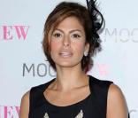 La splendide Eva Mendes, à l'occasion du 30e anniversaire du MOCA (le Musée d'Art Contemporain), à Los Angeles, le 14 novembre 2009. 