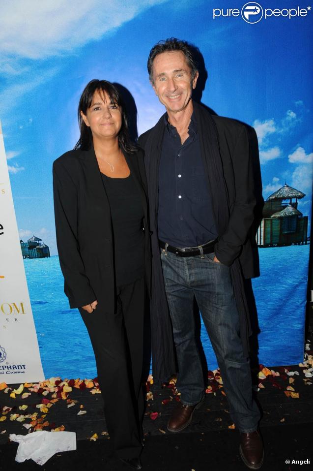Grâce aux hôtels de luxe Six Senses, les célébrités ont eu tous les sens en éveil au VIP Room de Jean-Roch, le 16 novembre 2009. Photo : Valérie Expert et Thierry Lhermitte 