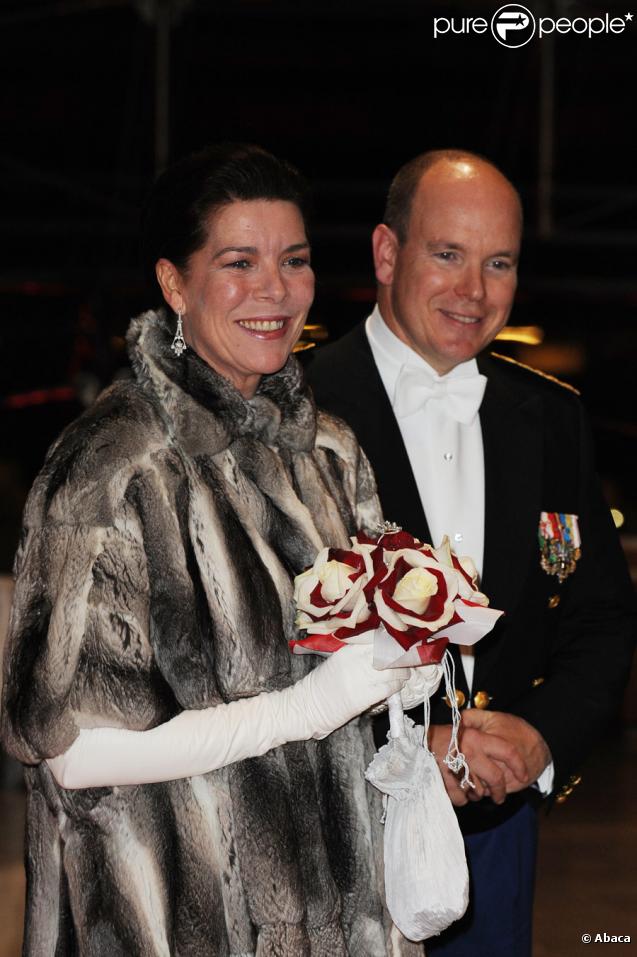 Caroline et Albert de Monaco lors des festivités du soir de la Fête nationale du 19 novembre 2009 à Monaco