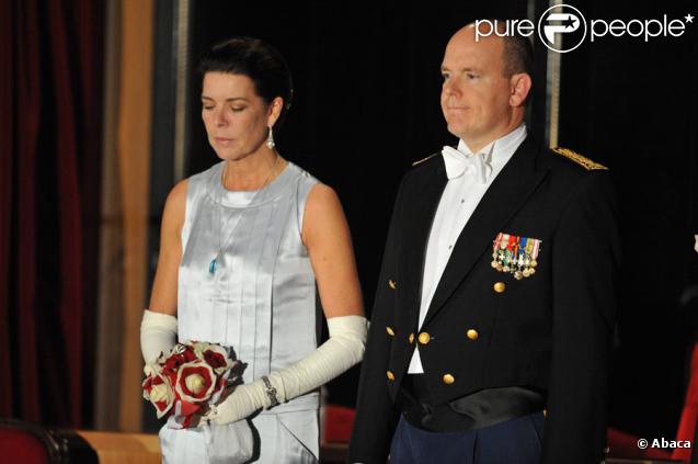 Caroline et Albert de Monaco lors des festivités du soir de la Fête nationale du 19 novembre 2009 à Monaco : l'opéra Turandot au Forum Grimaldi 