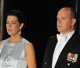 Caroline et Albert de Monaco lors des festivités du soir de la Fête nationale du 19 novembre 2009 à Monaco : l'opéra Turandot au Forum Grimaldi 