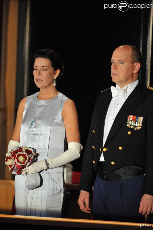 Caroline et Albert de Monaco lors des festivités du soir de la Fête nationale du 19 novembre 2009 à Monaco : l'opéra Turandot au Forum Grimaldi 