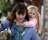 Jennifer Garner et sa fille Violet Affleck passent une journée entre filles le 21 novembre 2009 à Santa Monica, Los Angeles