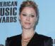 Julie Bowen, à l'occasion de la grande soirée des 37e American Music Awards, qui s'est tenue à Los Angeles, le 22 novembre 2009.