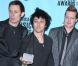 Green Day, à l'occasion de la grande soirée des 37e American Music Awards, qui s'est tenue à Los Angeles, le 22 novembre 2009.