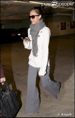 Jessica Alba à Beverly Hills, le 24 novembre 2009