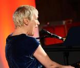 Annie Lennox lors du dîner-concert à Londres organisé par la Croix-Rouge britannique en reconnaissance de son travail humanitaire le 1er décembre 2009