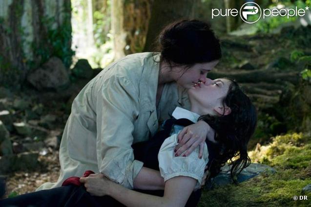 Des images de  Cracks , avec la belle Eva Green, en salles le 30 décembre 2009.
