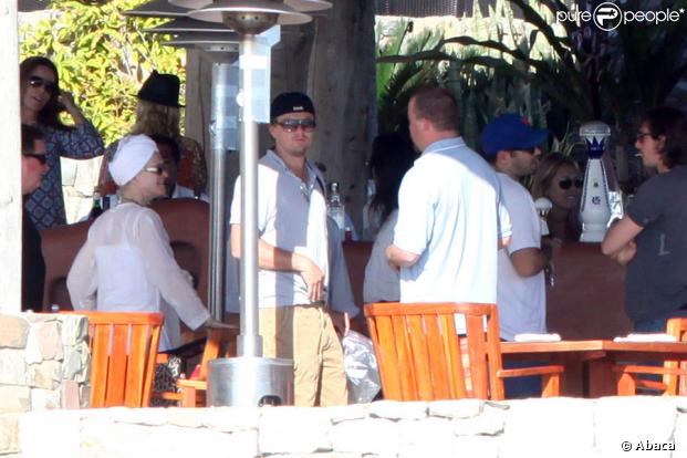 Leonardo DiCaprio et ses proches dont son père au Mexique le 6 décembre 2009