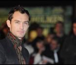 Jude Law, à l'occasion de l'avant-première de  Sherlock Holmes , qui s'est tenue à l'Empire de Leicester Square, à Londres, le 14 décembre 2009.