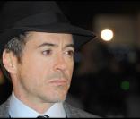 Robert Downey Jr., à l'occasion de l'avant-première de  Sherlock Holmes , qui s'est tenue à l'Empire de Leicester Square, à Londres, le 14 décembre 2009.
