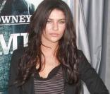 Jessica Szohr à la première de Sherlock Holmes à New York le 17/12/09