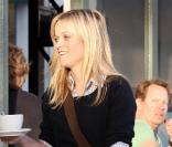 Reese Witherspoon, dans les rues de Los Angeles, le samedi 19 décembre.
