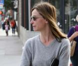 Calista Flockhart et son fils, dans les rues de Los Angeles, le 20 décembre 2009.