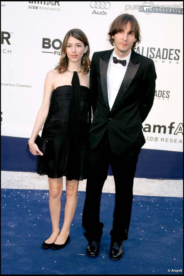 Sofia Coppola et Thomas Mars. Le groupe Phoenix est nominé dans la catégorie album de musique alternative de l'année aux prochains Grammy Awards !