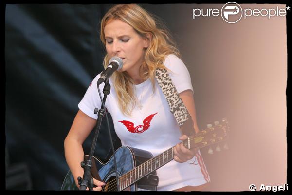 La chanteuse Maïdi Roth