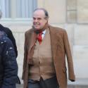 Frédéric Mitterrand, blessé mais souriant... a participé au premier conseil des ministres de l'année !