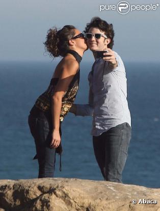 Kevin Jonas et Danielle en pleine lune de miel, fin décembre 2009.