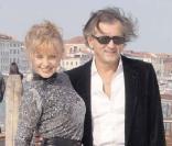Bernard-Henri Levy et Arielle Dombasle envisagent de déménager depuis l'agression de BHL le 22 décembre 2009 !