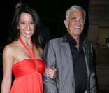 Jean-Paul Belmondo et Barbara Gandolfi arrivent aux LAFCA Awards, à Los Angeles le 16 janvier 2010 !