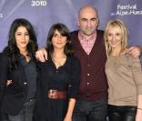Leila Bekhti, Geraldine Nakache, Gerard Mimram et Audrey Lamy lors de la cérémonie d'ouverture du Festival de l'Alpe D'Huez le 19 janvier 2010
